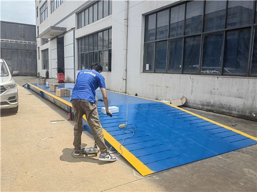 自帶斜坡地磅 方便，快捷，高效，精準。
